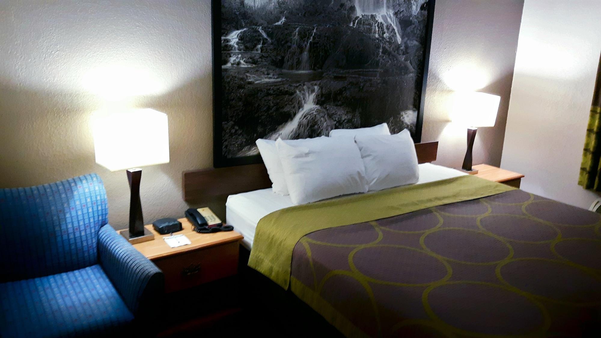 Super 8 By Wyndham Fort Chiswell Wytheville Area Max Meadows Eksteriør bilde